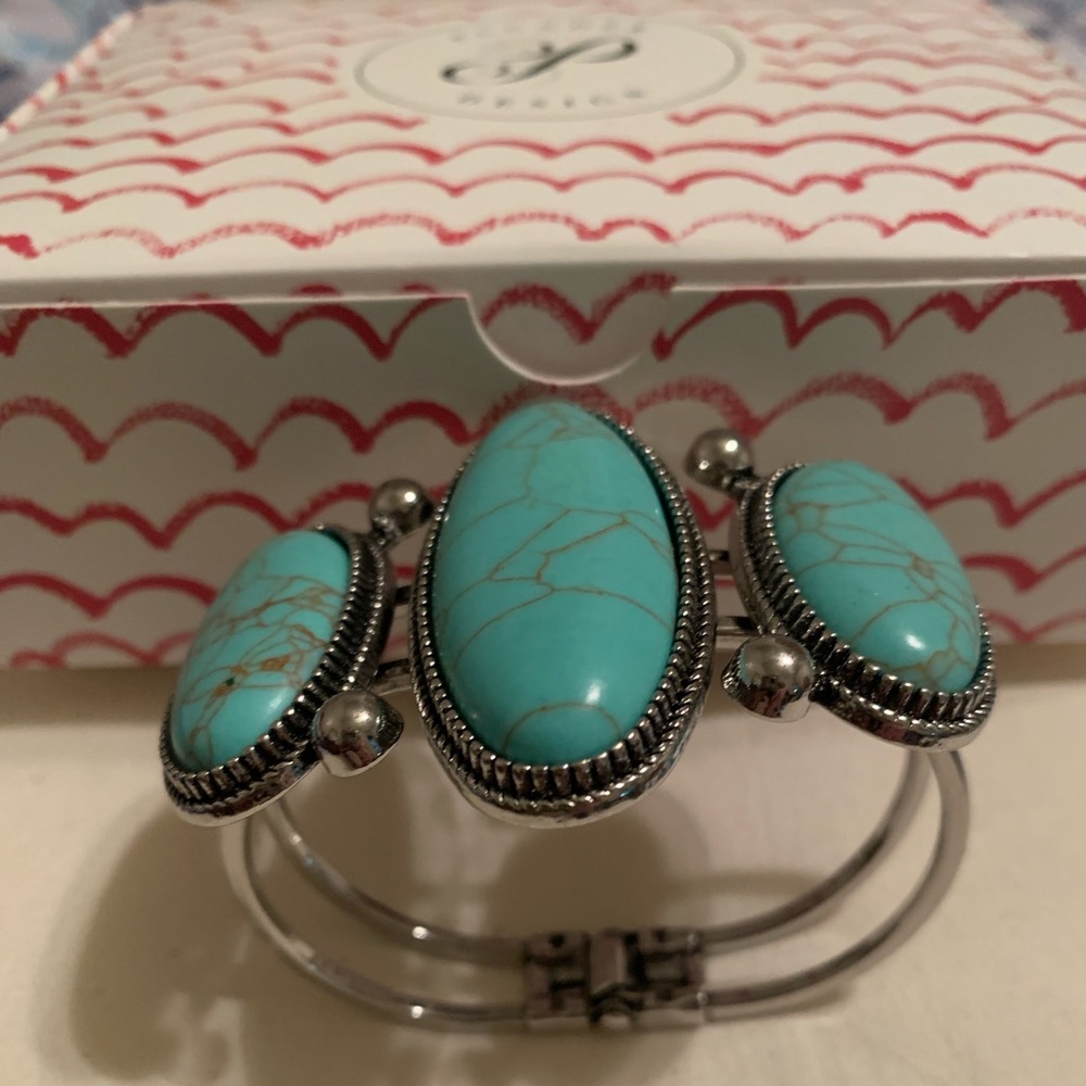 Plunder Turquoise Bracelet